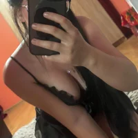 Glimmery's Profile Pic