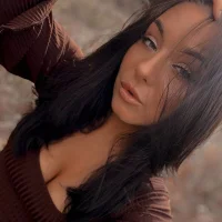 MollyFloren's Profile Pic