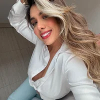 AbrilVelez's Profile Pic