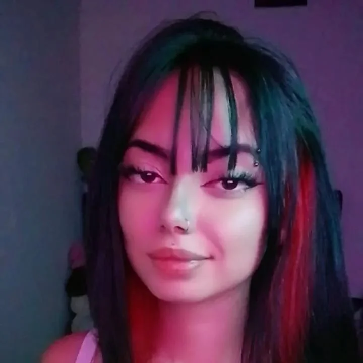 jenn_red_tf profile photo