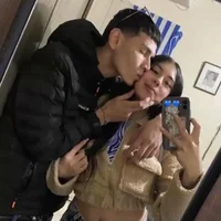 ZoeAndTom's Avatar Pic