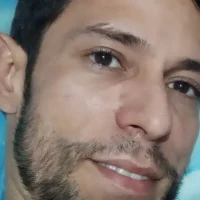 Carlos_Wright Adlı Modelin Avatarı