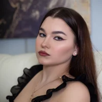 daring_lioness11's Avatar Photo