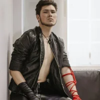 Профилна снимка на David_Black_