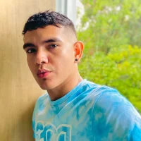 Strosa's Profile Pic