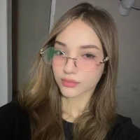 Blonde_Mai's Profile Pic