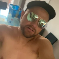 barefun95's Profile Pic