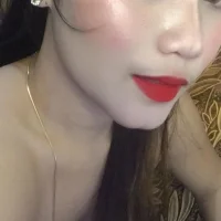 alela_sophia's Profile Pic