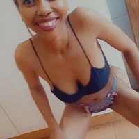 PRETTYLOLA23 - Profil Fotoğrafı
