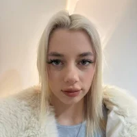 ElenaVelvet's Profile Pic