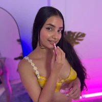 Kiran-Love webcam model