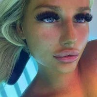 תמונת פרופיל של Jasminebluee