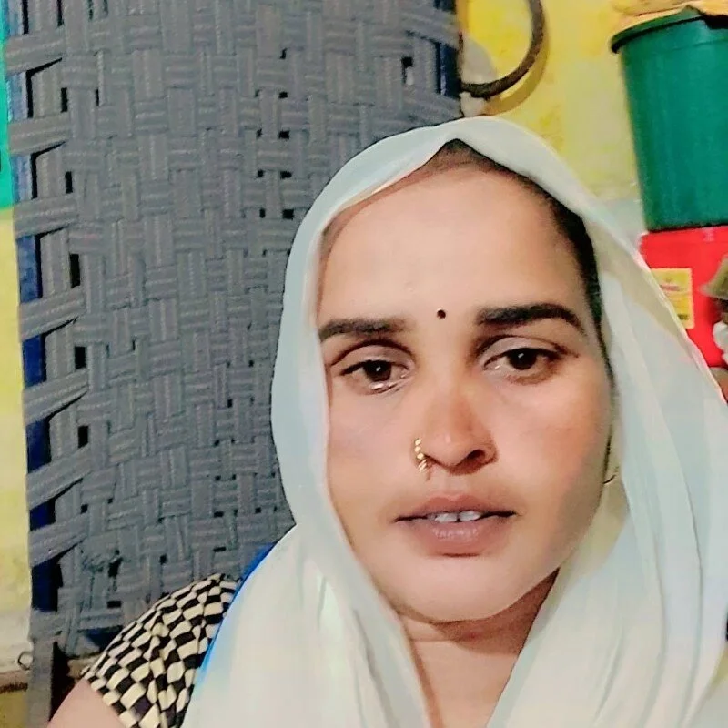 Hotsushila45 profile photo
