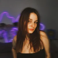 MiaParry's Profile Pic