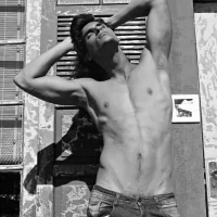 صورة الملف الشخصي لـ hotroci