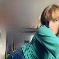 Gingerringmybell's Profile Pic