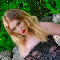 NaughtyNatali's Avatar Photo