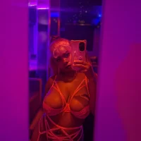 dinarii 的个人资料图片