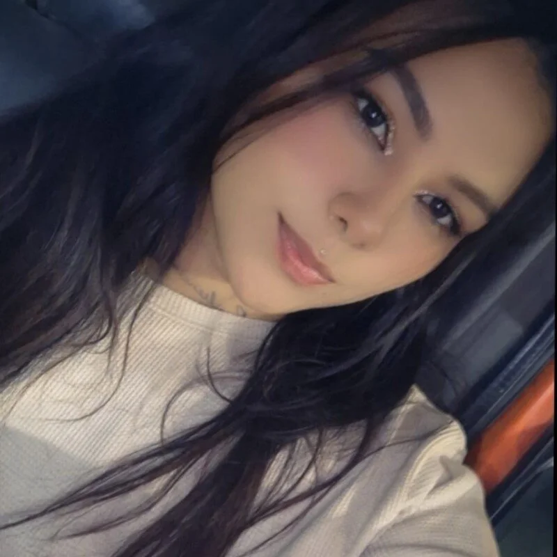 brunette_zoe profile photo