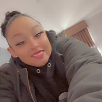 shantellnov92's Profile Pic