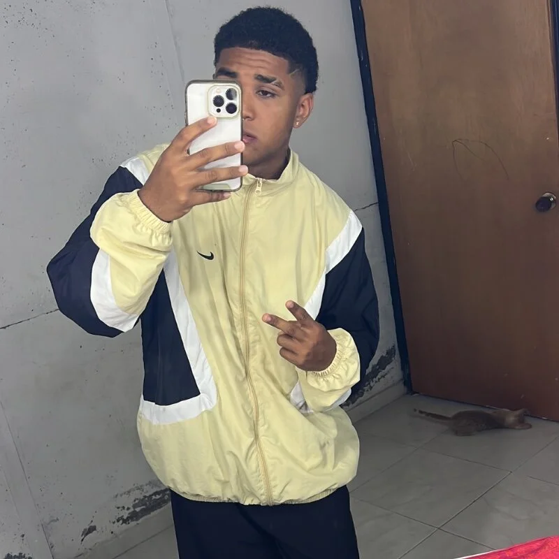 julian670 profile photo