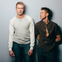 Adam_and_Alex 的  个人资料图片