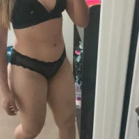 Isabel23zr profiképe