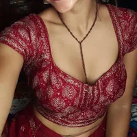 Ảnh Đại Diện Tinarosy13