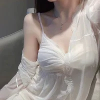 Cecelia-'s Profile Pic