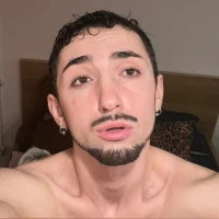 รูปอวาตาร์ของ SmilesandlovE