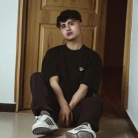 Steve_Evans Adlı Modelin Avatarı