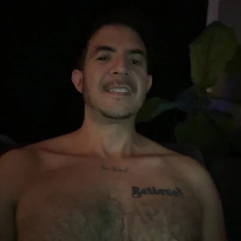 vcthugo profile photo