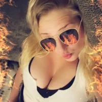 Courtkay577 webcam