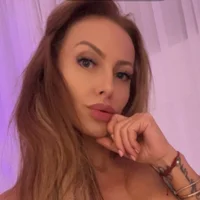 YamiraKim's Avatar Photo