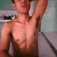 HornyHugeCum's Profile Pic