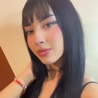 ivy_jones1's Avatar Pic