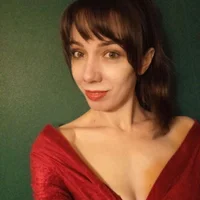 HelenStafford's Profile Pic