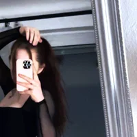 Roxy_Moony's Profile Pic