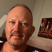 Rollando82's Profile Pic