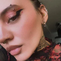 Irissavage_'s Profile Pic