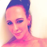 Lilbeezie81 Gambar Avatar