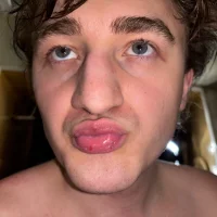 รูปอวาตาร์ของ _FuckDaddy1_