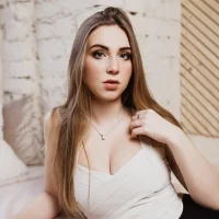 CarrieFly's Profile Pic
