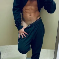 Cuckold_couple69's Profile Pic