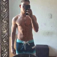 alecluan webcam