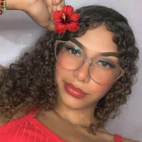 Lovee_Submiissive webcam model