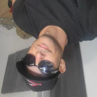 Warrrick8989's Avatar Photo
