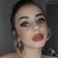 Dollxgirl's Profile Pic