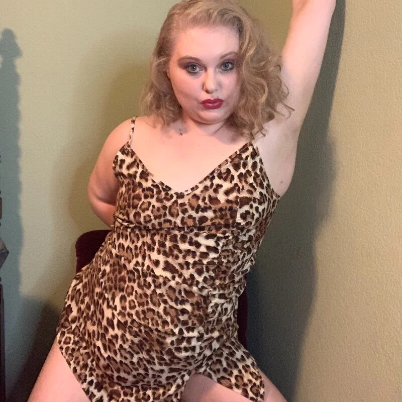 CurvyRetroKitty Stripchat profile image