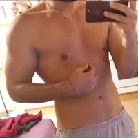 StunningHugeFeet's Profile Pic